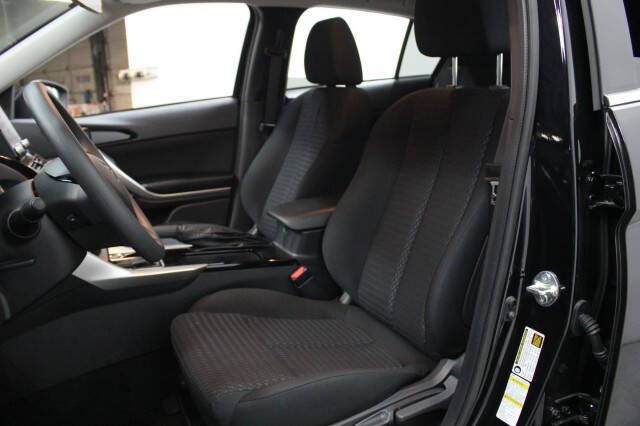 2026 Mitsubishi Eclipse Cross LE
