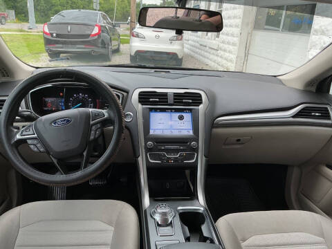 2017 Ford Fusion SE