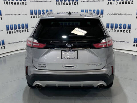 2020 Ford Edge Titanium