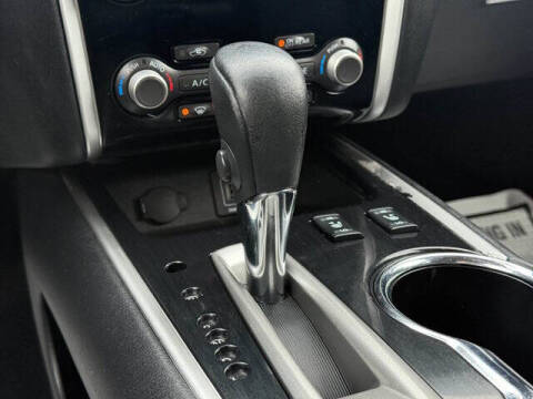 2018 Nissan Pathfinder SV