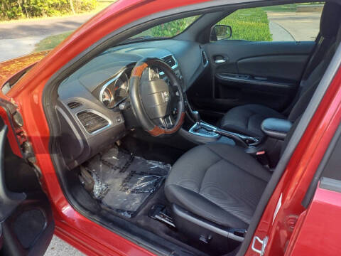 2013 Dodge Avenger SE