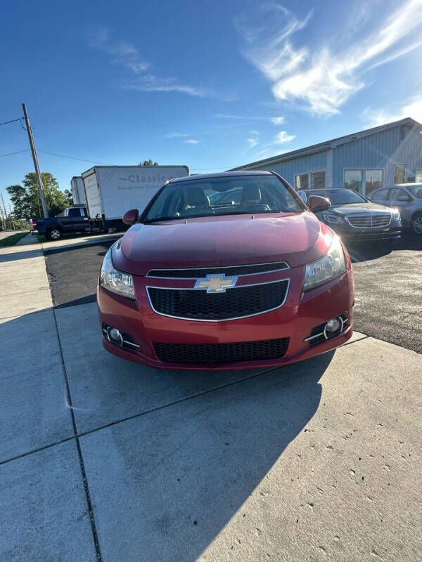 2012 Chevrolet Cruze LTZ photo 2