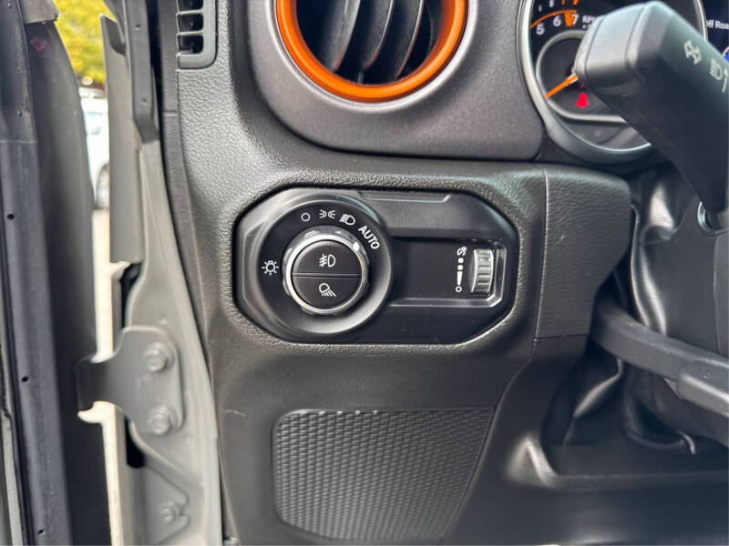 2023 Jeep Gladiator Mojave