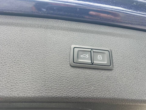 2018 Audi SQ5 3.0T quattro Premium Plus