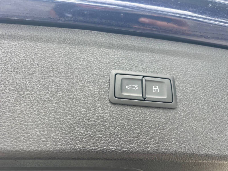 2018 Audi SQ5 3.0T quattro Premium Plus