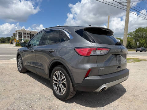 2021 Ford Escape SEL