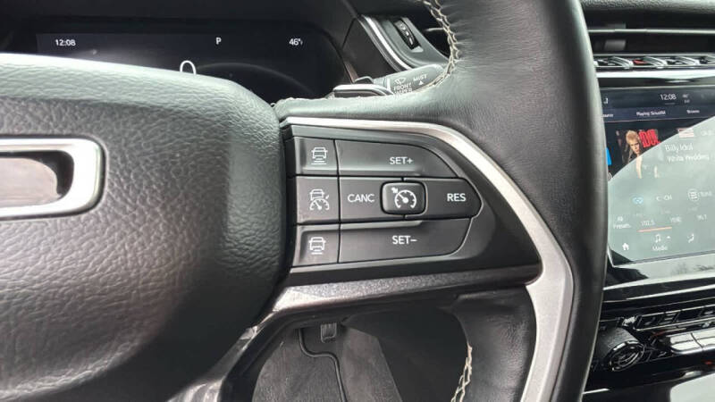 2021 Jeep Grand Cherokee L Laredo