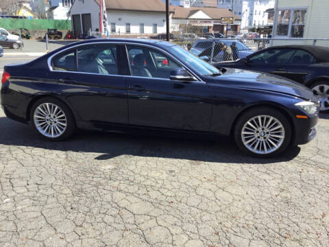 2012 BMW 3 Series 328i