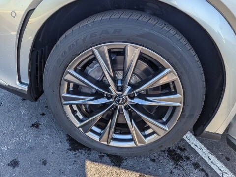 2023 Lexus RX 350 F SPORT Handling