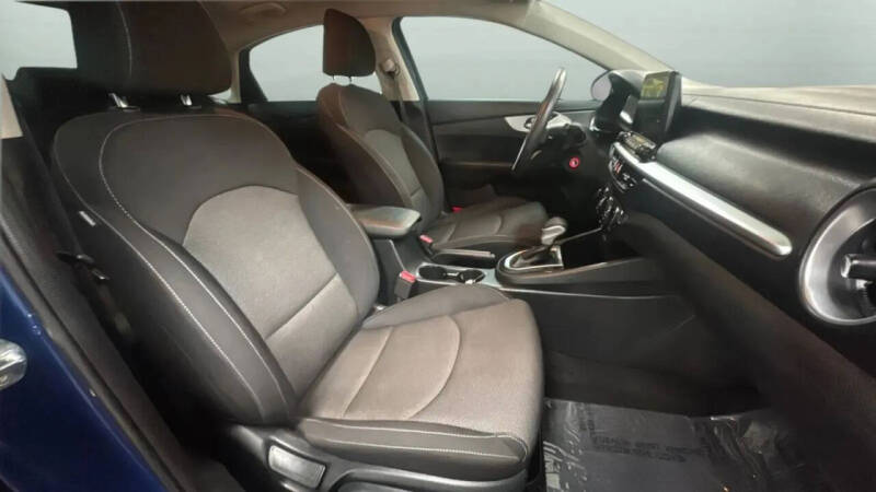 2022 Kia Forte LXS