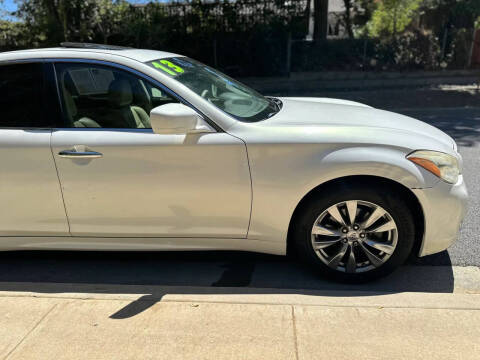 2013 Infiniti M37