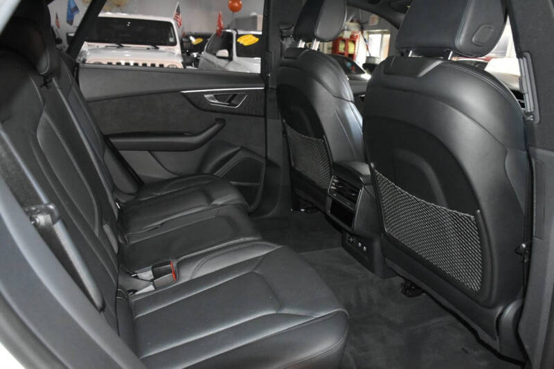 2021 Audi Q8 quattro Prestige 55 TFSI