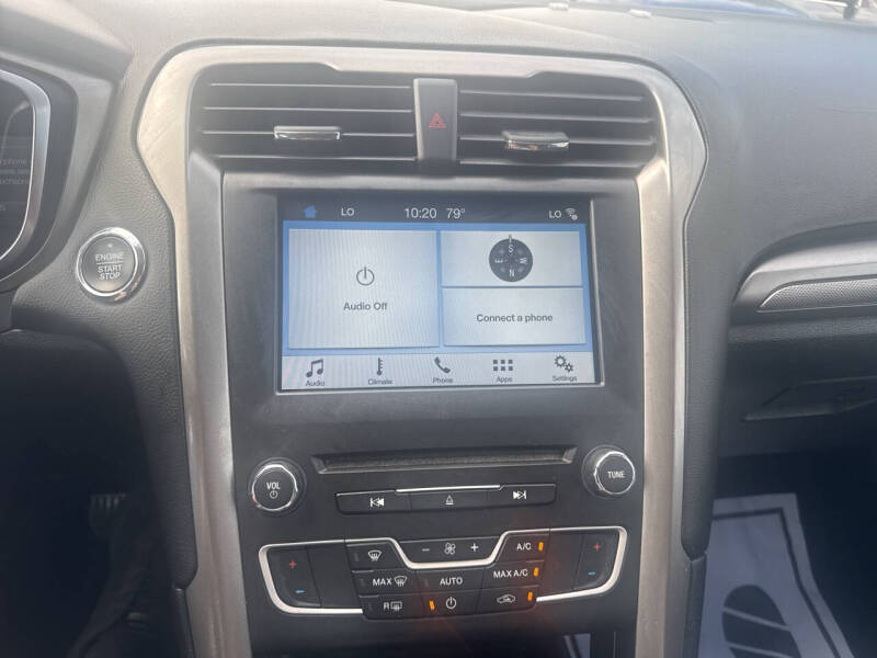 2017 Ford Fusion SE