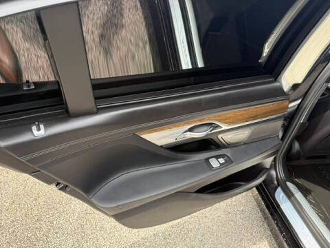 2018 BMW 7 Series 740i