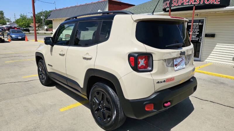 2017 Jeep Renegade Deserthawk