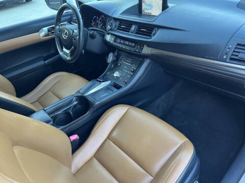 2014 Lexus CT 200h