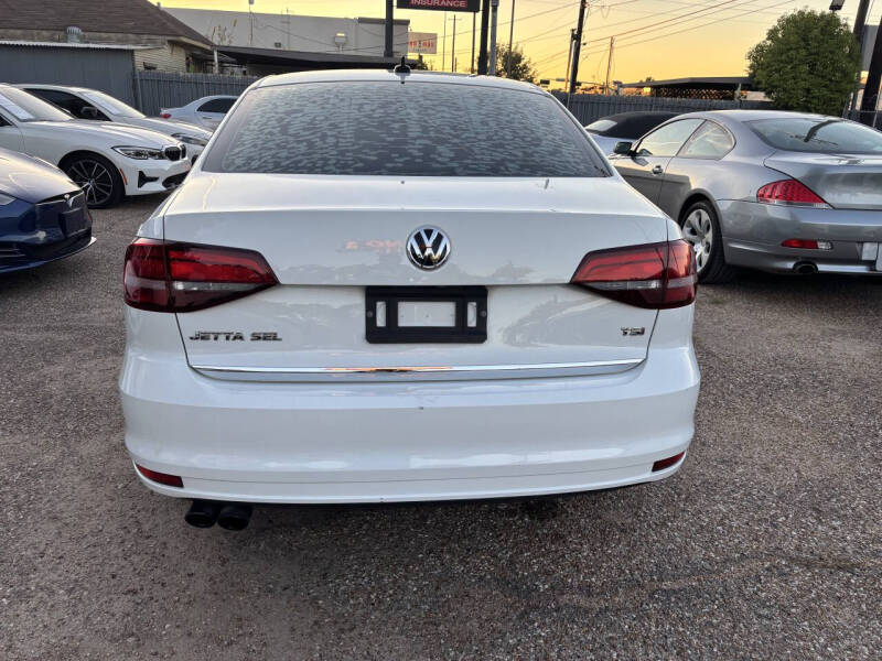 2017 Volkswagen Jetta 1.8T SEL