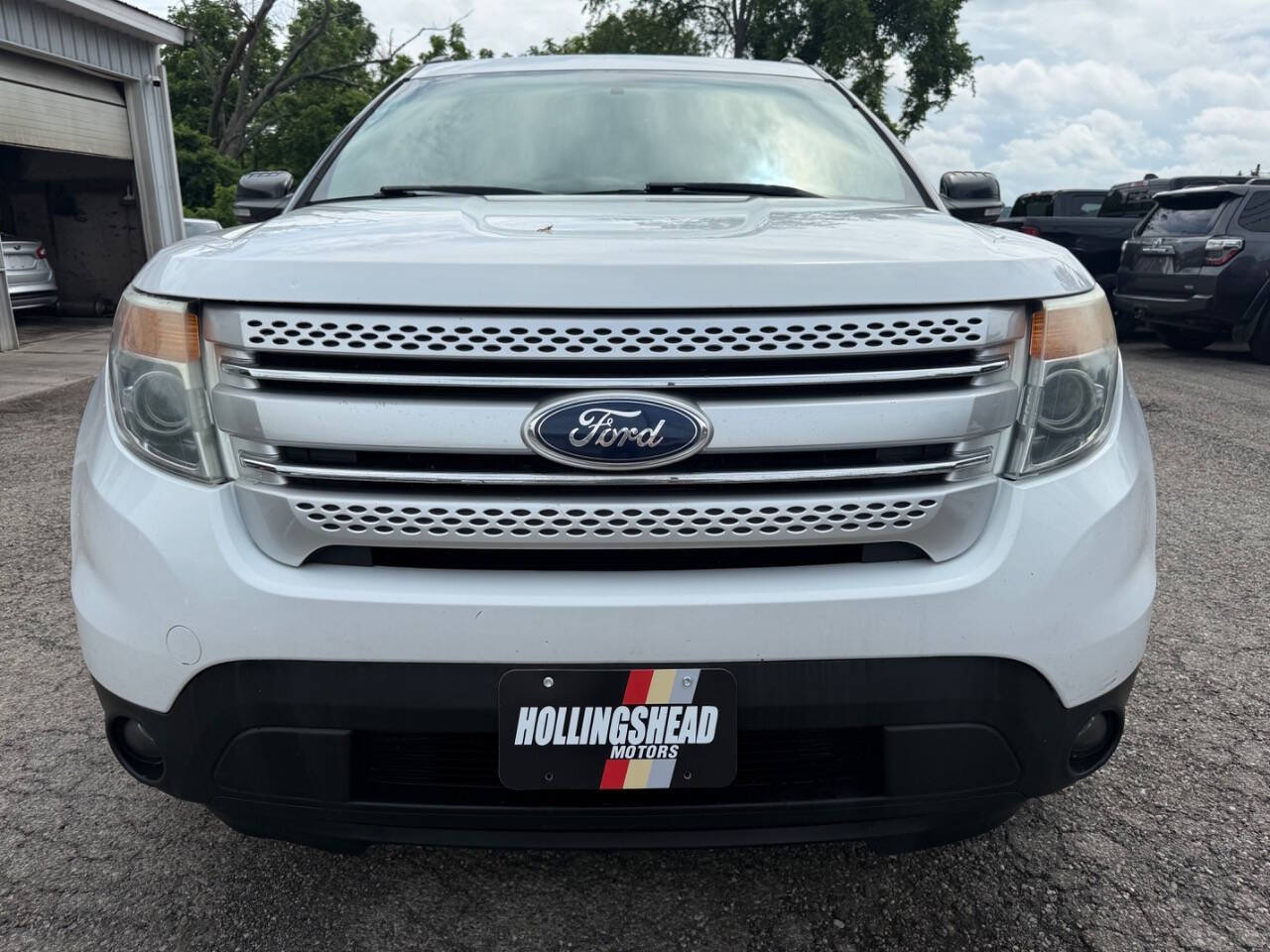White Platinum Metallic Tri-Coat 2014 Ford Explorer XLT AWD XLT 4dr SUV 2