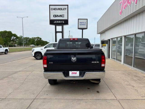 2016 RAM 1500 SLT