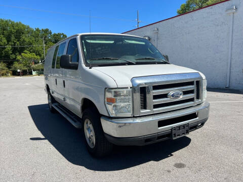 2014 Ford E-Series for sale at LUXURY AUTO MALL in Tampa FL