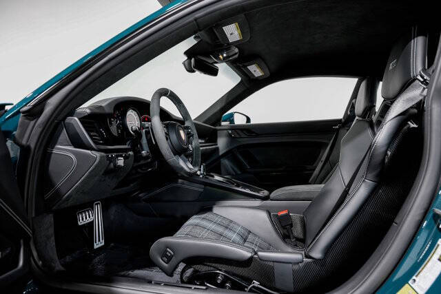 2024 Porsche 911 Dakar