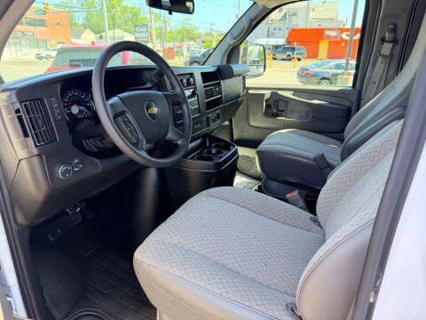 2015 Chevrolet Express LT 3500