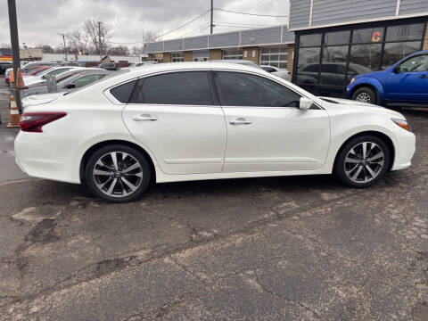 2017 Nissan Altima 2.5 SR