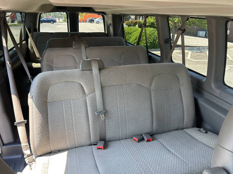 2020 Chevrolet Express LS 3500