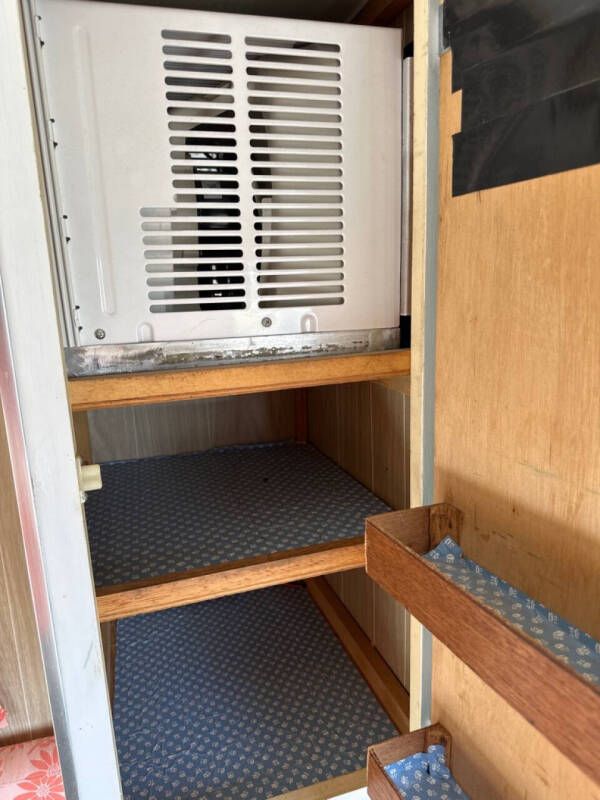 1968 Shasta RV CAMPER