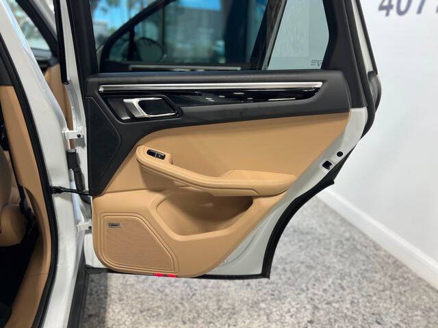 2023 Porsche Macan