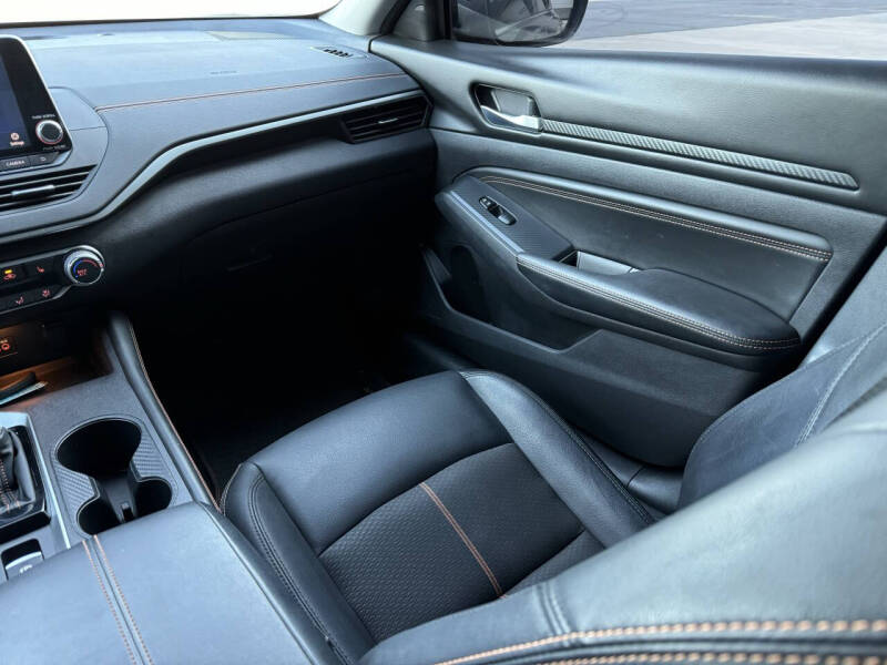 2020 Nissan Altima 2.5 SR