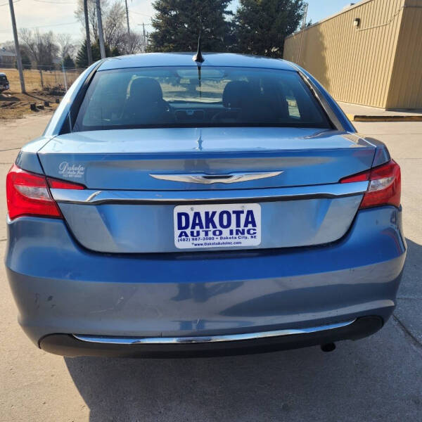 2011 Chrysler 200 Touring