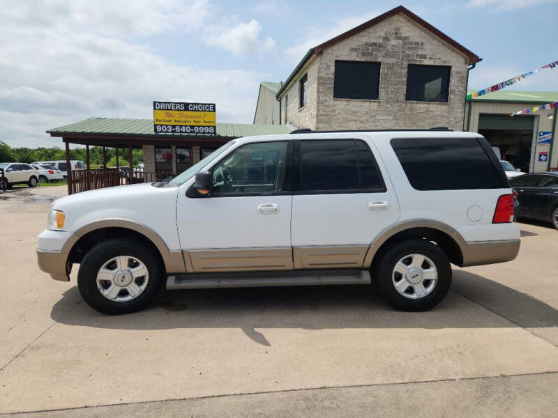 2004 Ford Expedition for sale at Drivers Choice in Bonham TX