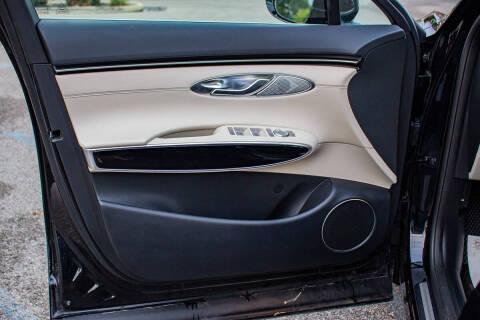 2025 Genesis GV70 2.5T Standard