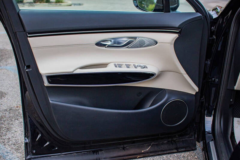 2025 Genesis GV70 2.5T Standard