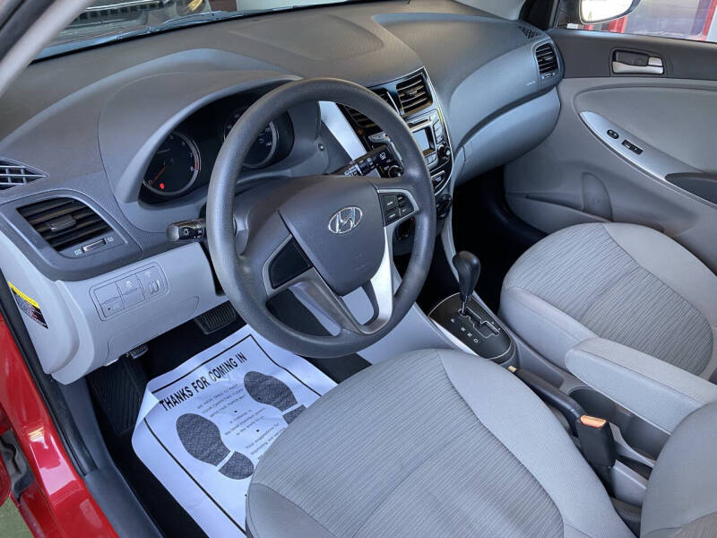 2016 Hyundai Accent SE