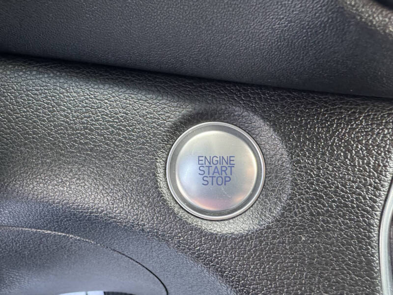 2019 Hyundai Santa Fe SEL 2.4L