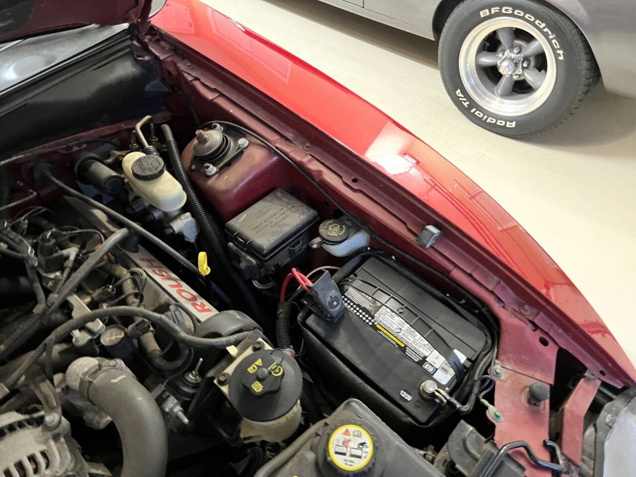 2004 Ford Mustang 11
