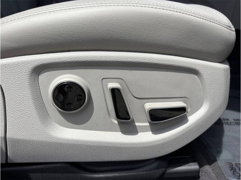 2019 Genesis G80