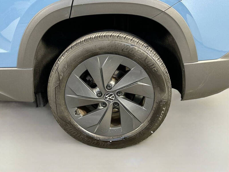 2025 Volkswagen Taos S