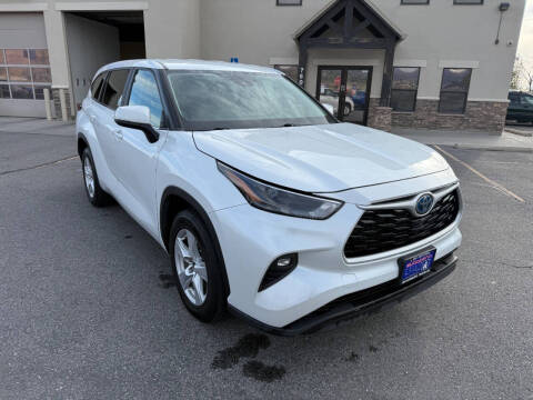 2023 Toyota Highlander Hybrid LE