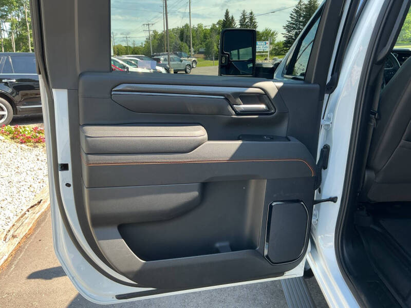 2025 GMC Sierra 2500HD AT4