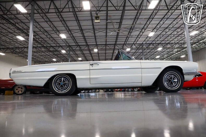 1966 Ford Thunderbird