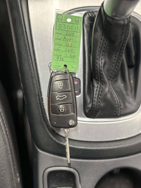 2018 Audi Q3 2.0T quattro Sport Premium Plus