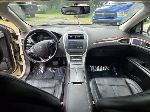 2014 Lincoln MKZ
