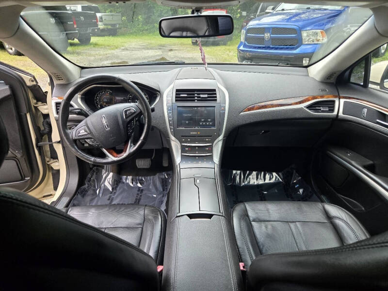 2014 Lincoln MKZ
