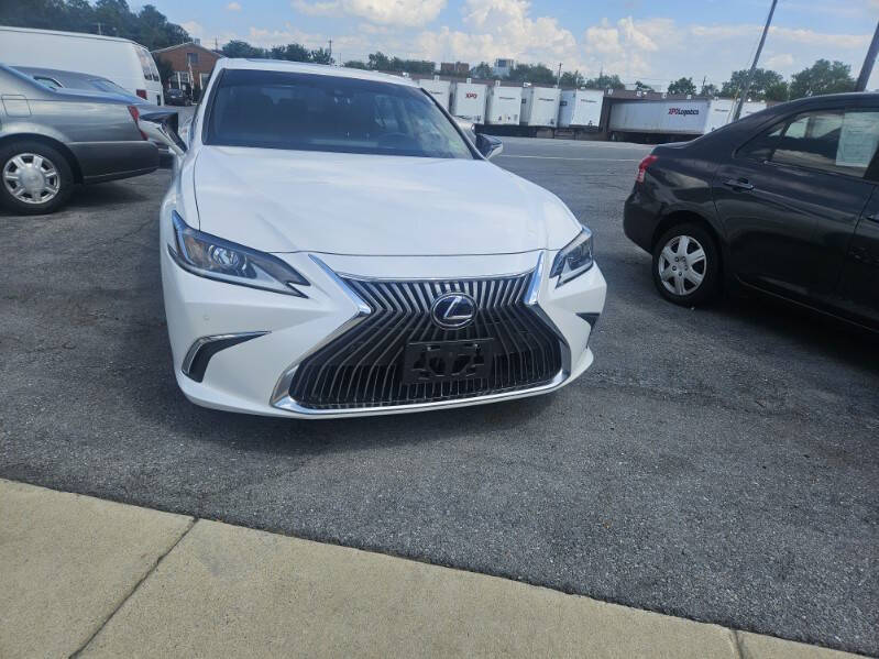 2020 Lexus ES 300h Luxury