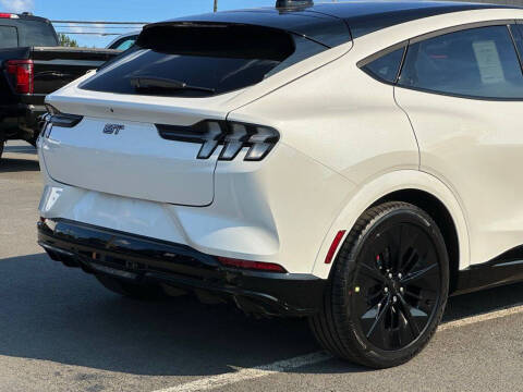 2025 Ford Mustang Mach-E GT