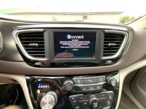 2018 Chrysler Pacifica LX