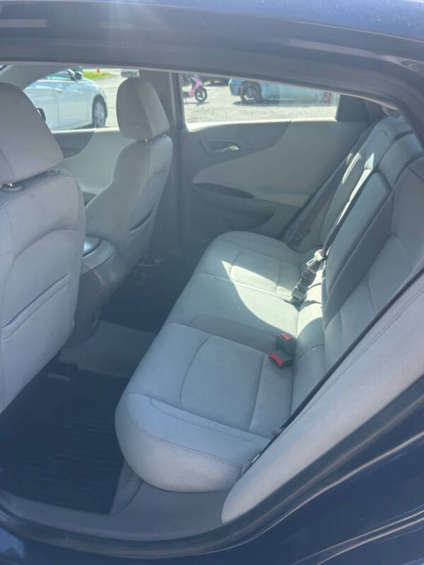 2017 Chevrolet Malibu LS